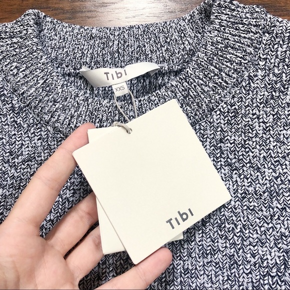 Tibi • Tech Poly Sculpted Sweater Mini Dress grey knit chunky heathered black - Picture 4 of 10